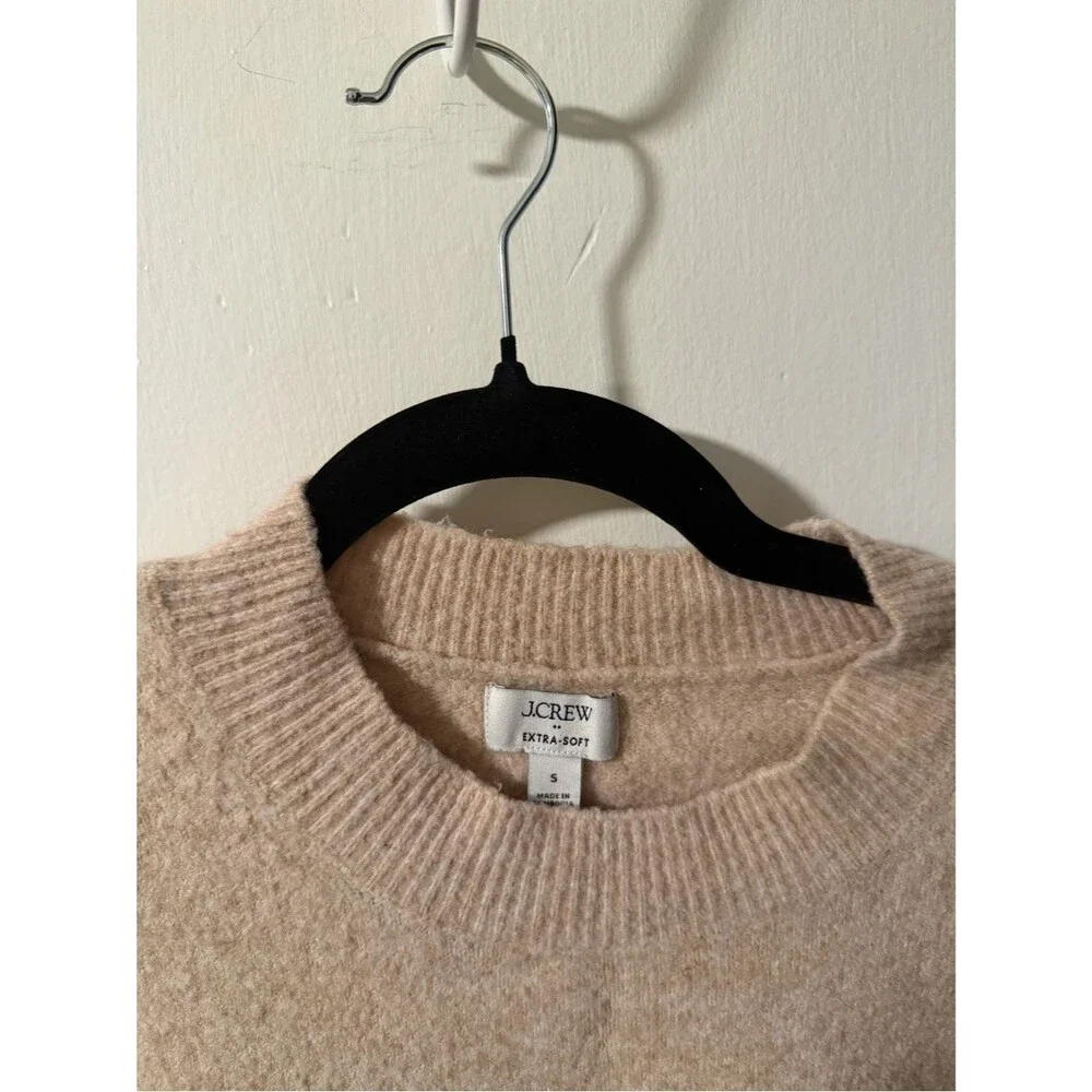 J. Crew Women’s Extra Soft Knit Crewneck Tan Camel Wool Blend Sweater Small